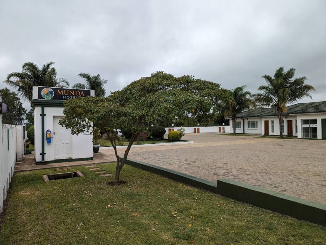 Munda Hotel entrance sign